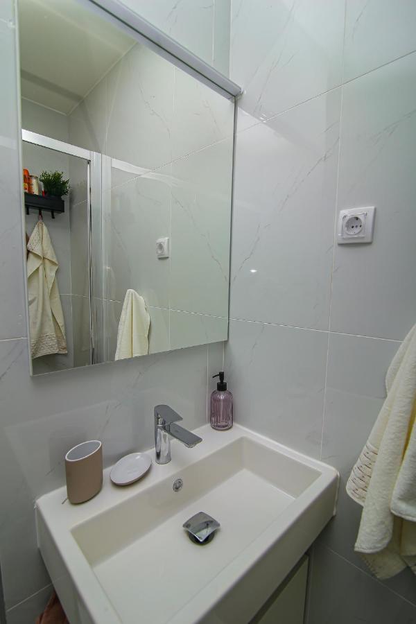 Narcis 17 - Novonamesteni Apartman Sa Prelepim Pogledom Na Tornik Златибор Экстерьер фото